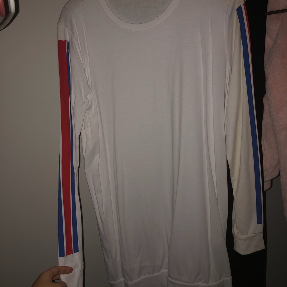 White long sleeve shirt or shirt dress